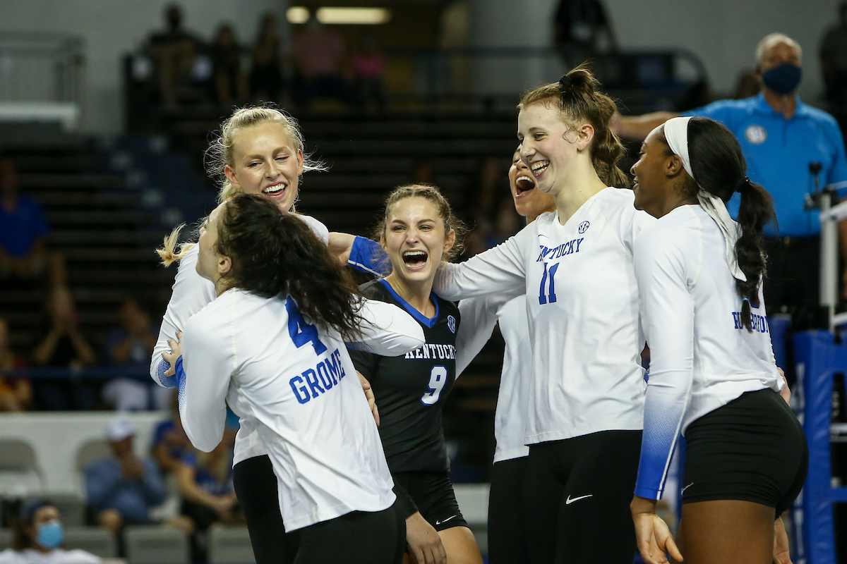 Riah Walker, Elise Goetzinger, and Alli Stumler.

Kentucky beats USC 3 - 0.

Photo by Sarah Caputi | UK Athletics