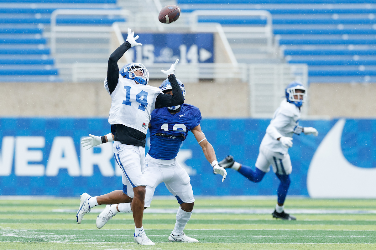 CARRINGTON VALENTINE.

2021 UK Football Spring Practice.

Photo by Elliott Hess | UK Athletics