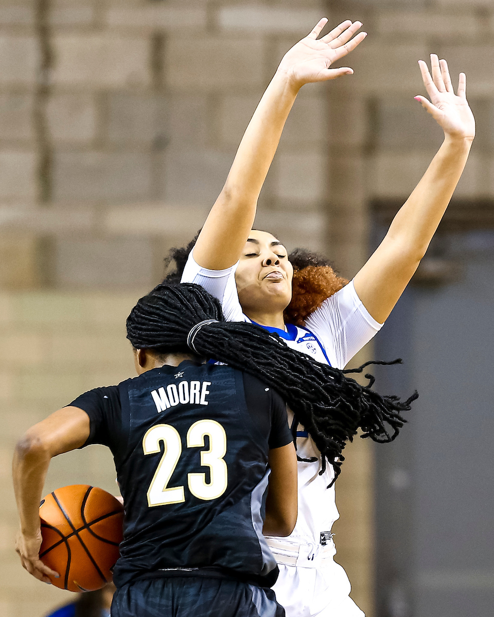 Treasure Hunt.

Kentucky beats Vanderbilt 69-65.

Photo by Eddie Justice | UK Athletics