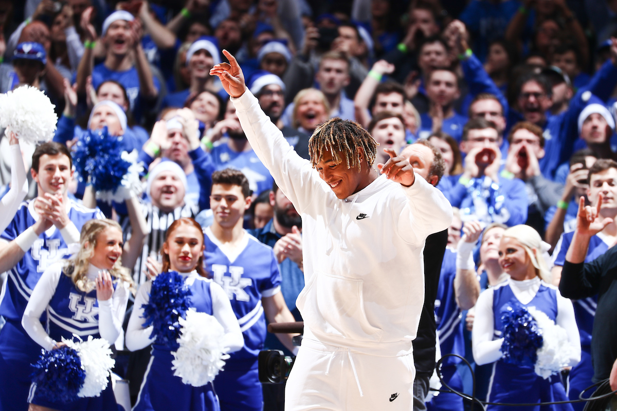 Benny Snell Jr.

Kentucky beat Utah 88-61 on Saturday, December 15, 2018, in Lexington's Rupp Arena.


Photo by Elliott Hess | UK Athletics
