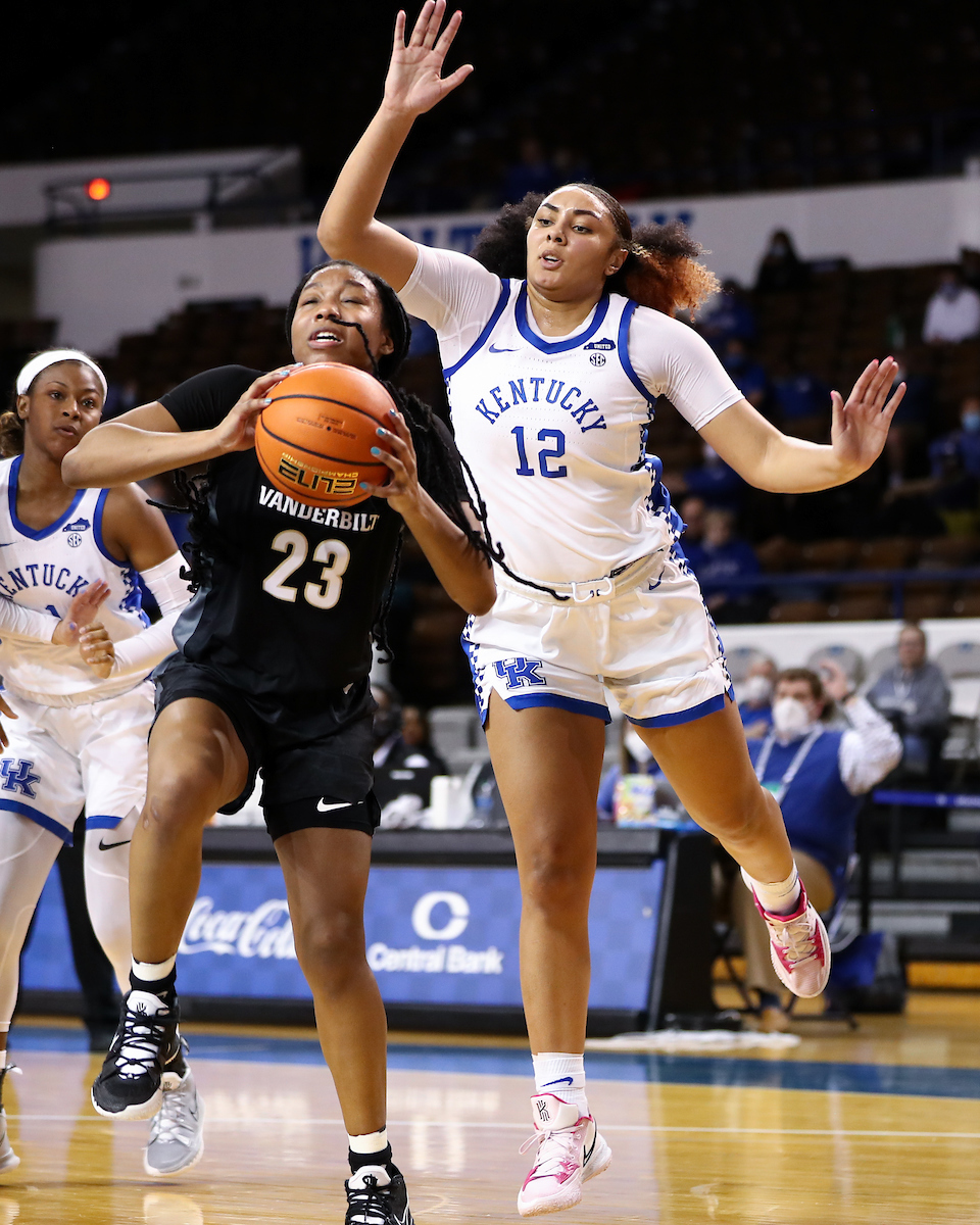 Treasure Hunt.

Kentucky beats Vanderbilt 69-65.

Photo by Tommy Quarles | UK Athletics