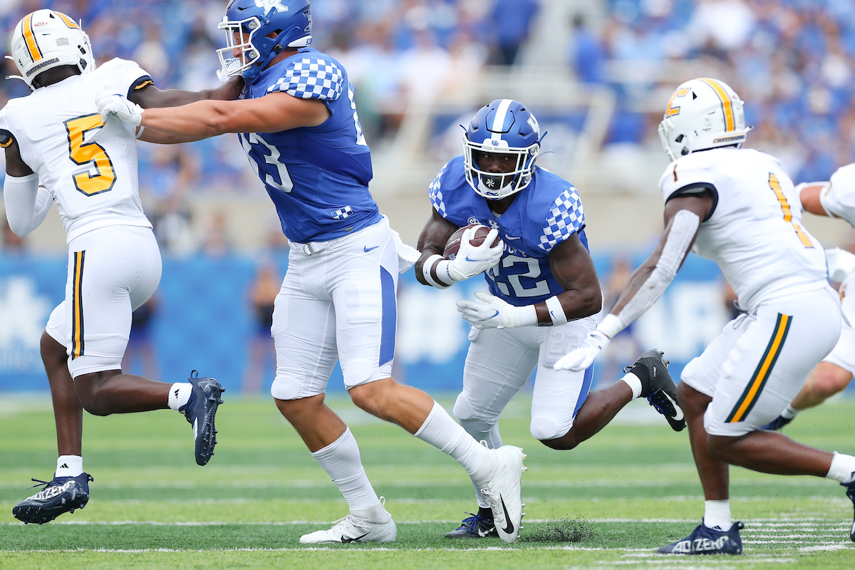 Kavosiey Smoke.

UK beats UTC, 28-23.

Photo by Elliott Hess | UK Athletics