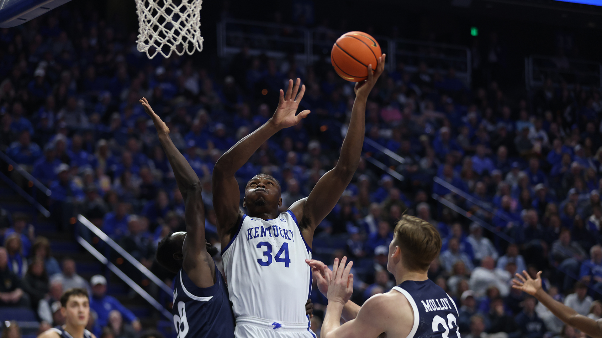 Tshiebwe's Big Second Half Lifts No. 16 Kentucky Past Yale