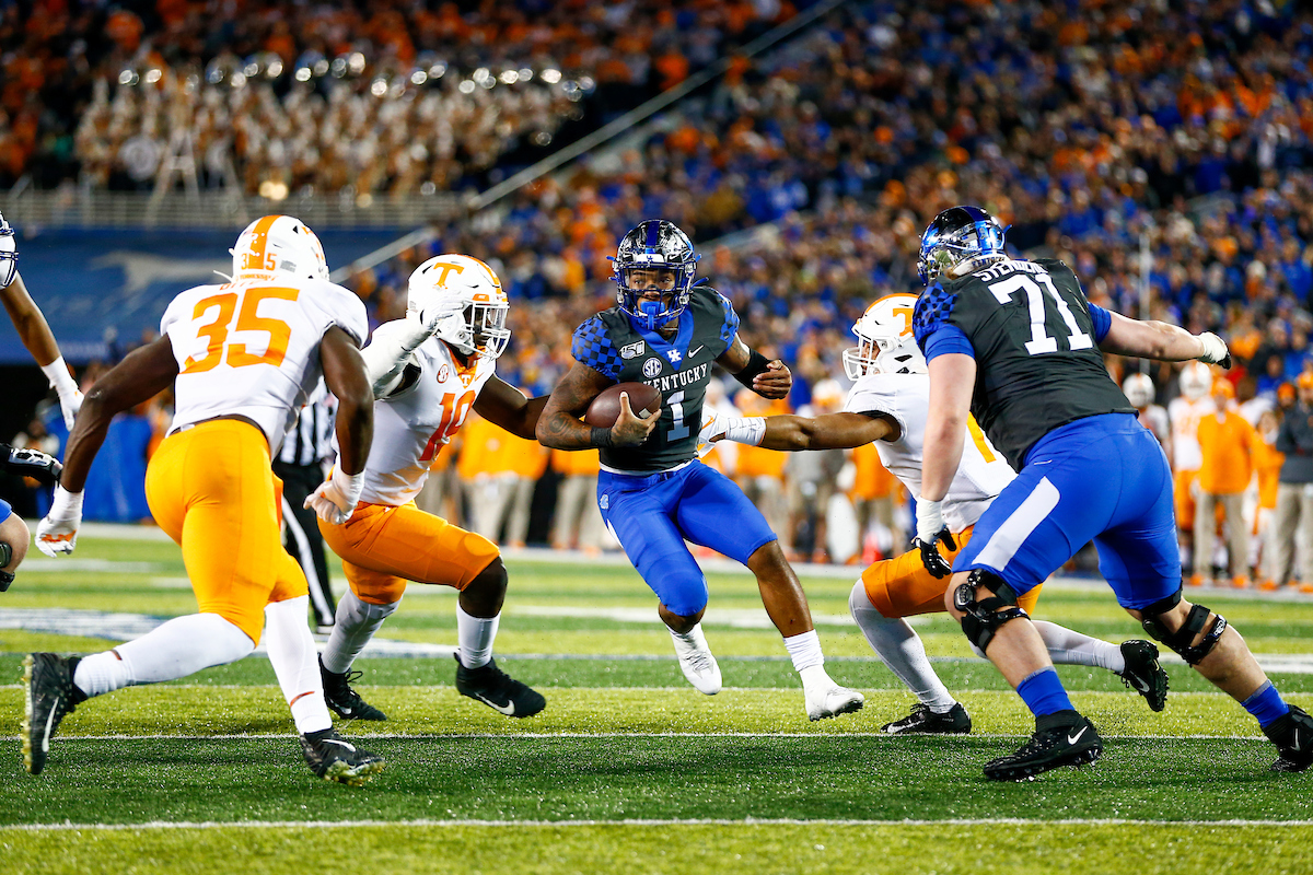 Lynn Bowden Jr. 

Kentucky falls to Tennessee  17-13.

Photo By Barry Westerman | UK Athletics