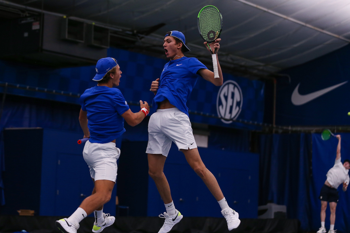 Alexandre Leblanc and Liam Draxl.

Kentucky beats Notre Dame.

Photo by Sarah Caputi | UK Athletics