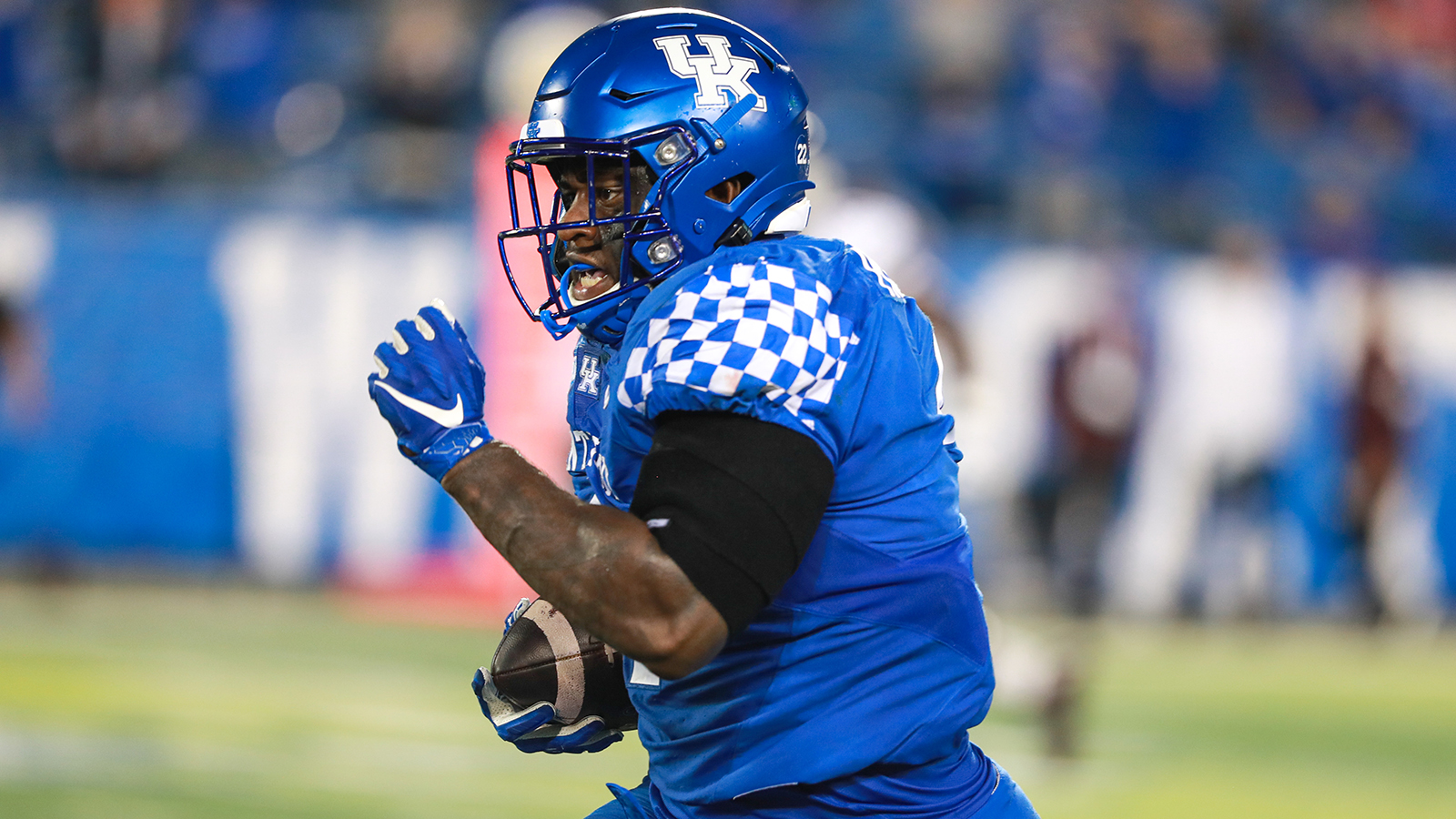 UK Defense Rises to Occasion, Holds MSU in Check