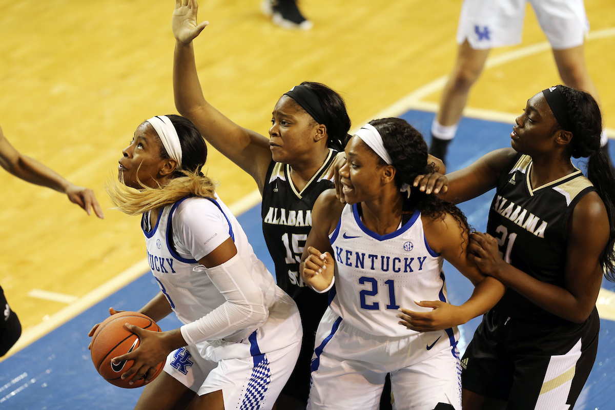 Keke McKinney Ogechi Anyagaligbo

UK Women's Basketball beats Alabama State on Wednesday, November 7, 2018 .

Photo by Britney Howard | UK Athletics