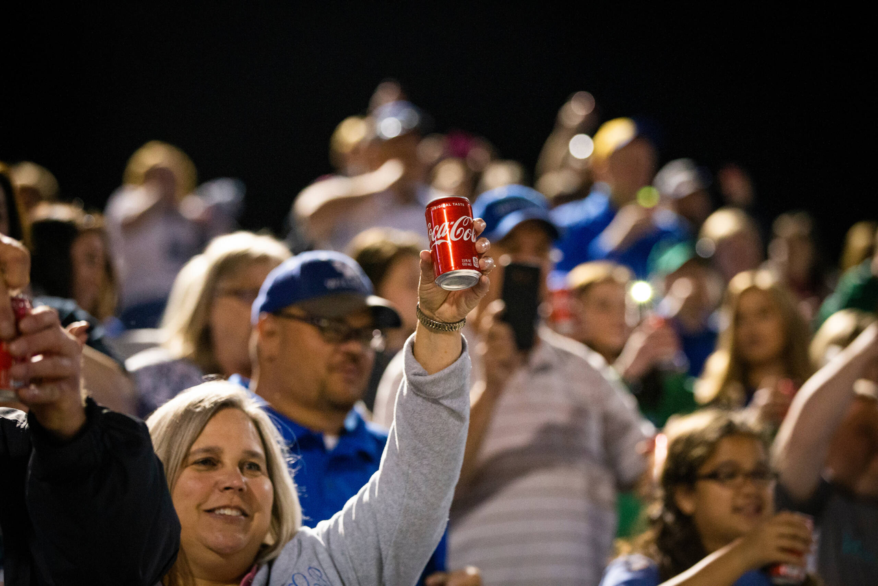 Fans.

Kentucky beat Auburn 7-0.