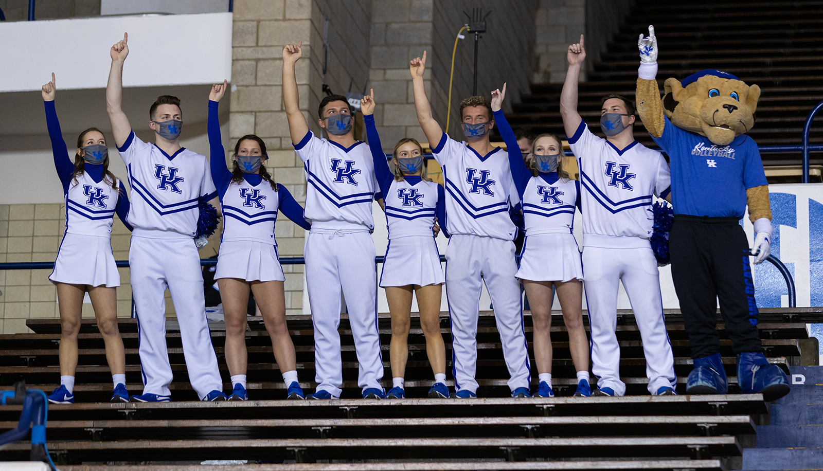 Kentucky Cheerleading White/Gameday Squad Competing for Title Virtually