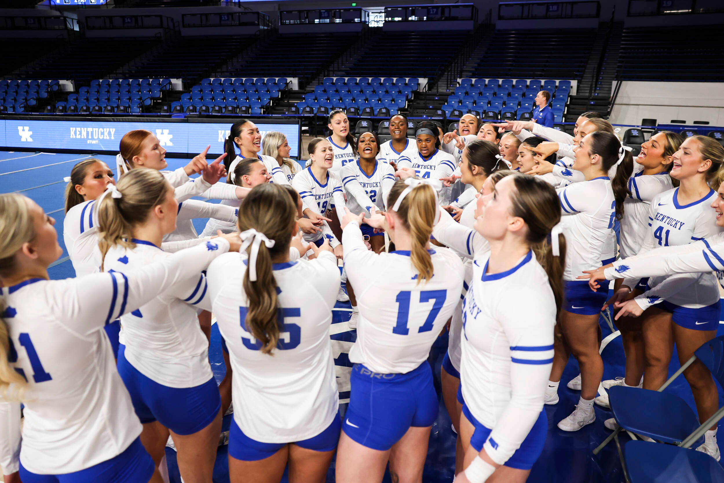 White Team Wins Kentucky STUNT Blue/White Scrimmage on Saturday