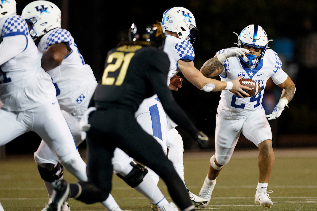 Chris Rodriguez Jr.

Kentucky beats Vandy, 34-17.

Photo by Elliott Hess | UK Athletics