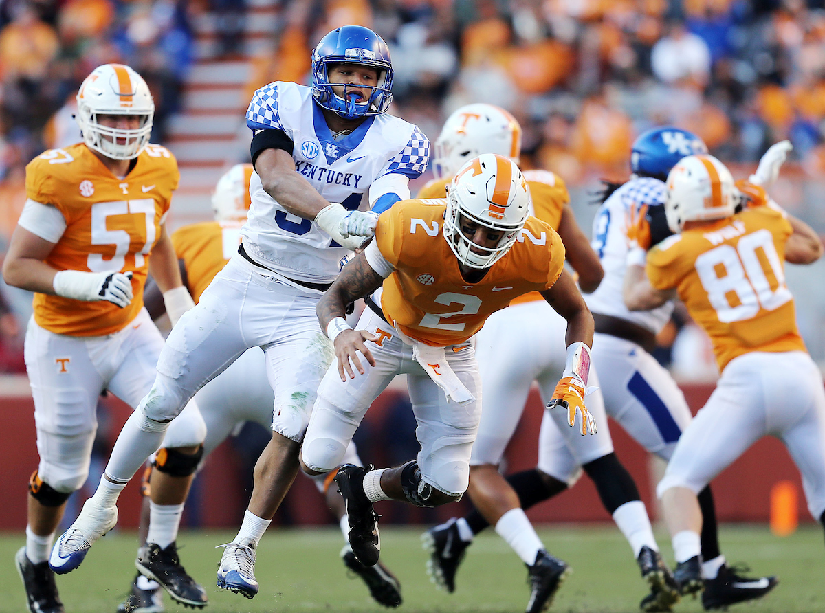Jordan Jones


Football falls to Tennessee 24-7.

Photo by Britney Howard  | UK Athletics