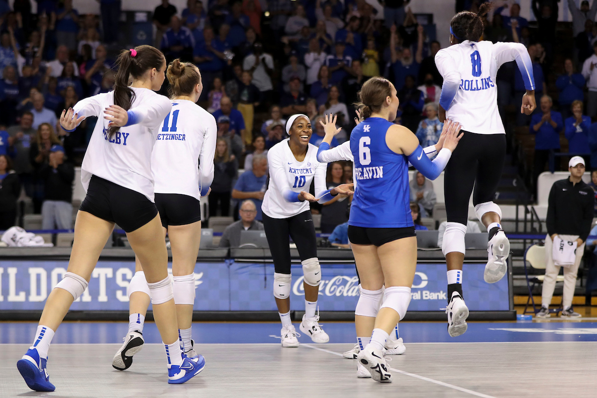Kentucky Volleyball Places Four on 2022 AVCA All-Region Team
