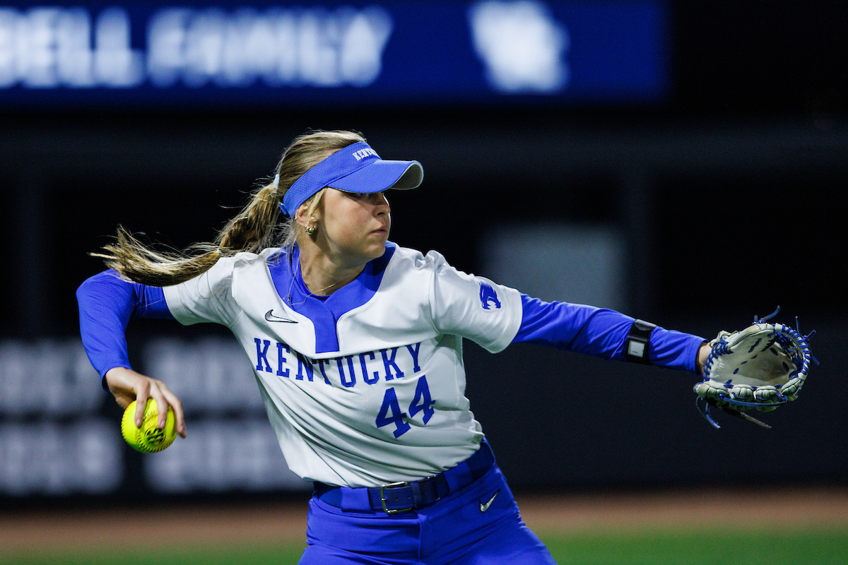 Kentucky-Dayton Softball Photo Gallery