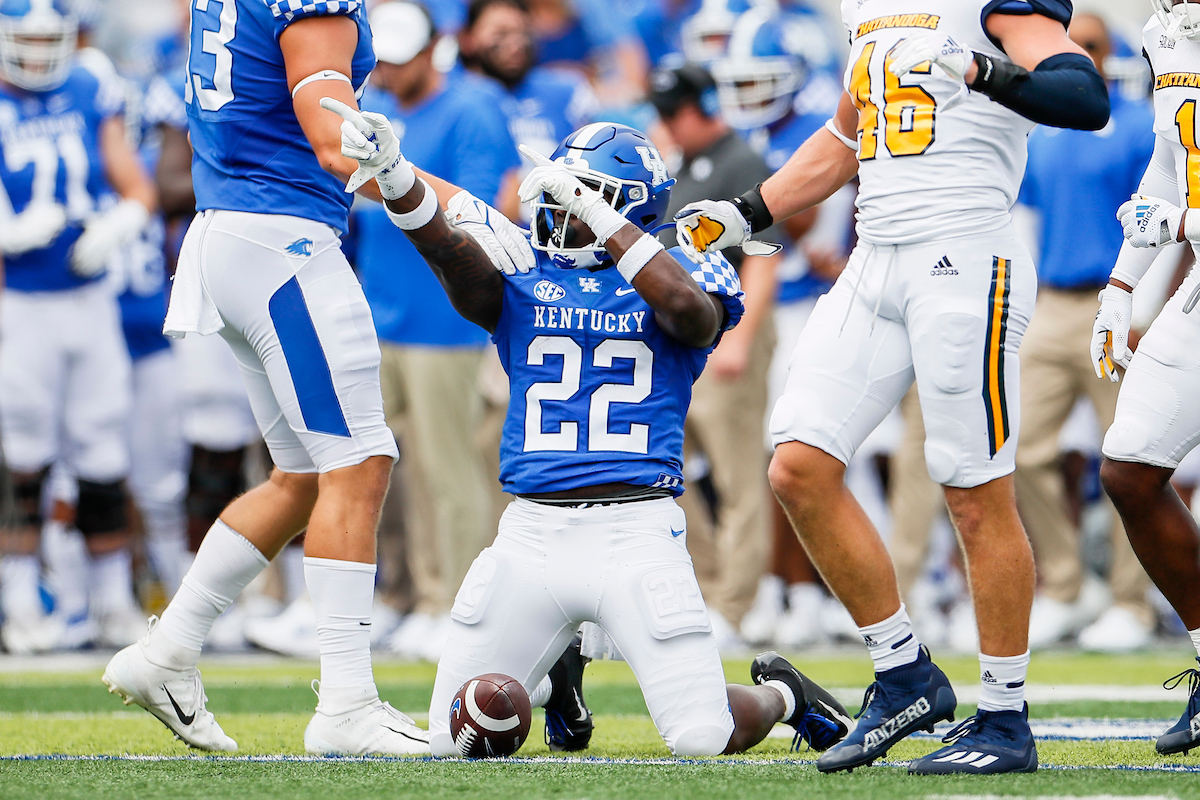 Kavosiey Smoke.

UK beats UTC, 28-23.

Photos by Chet White | UK Athletics