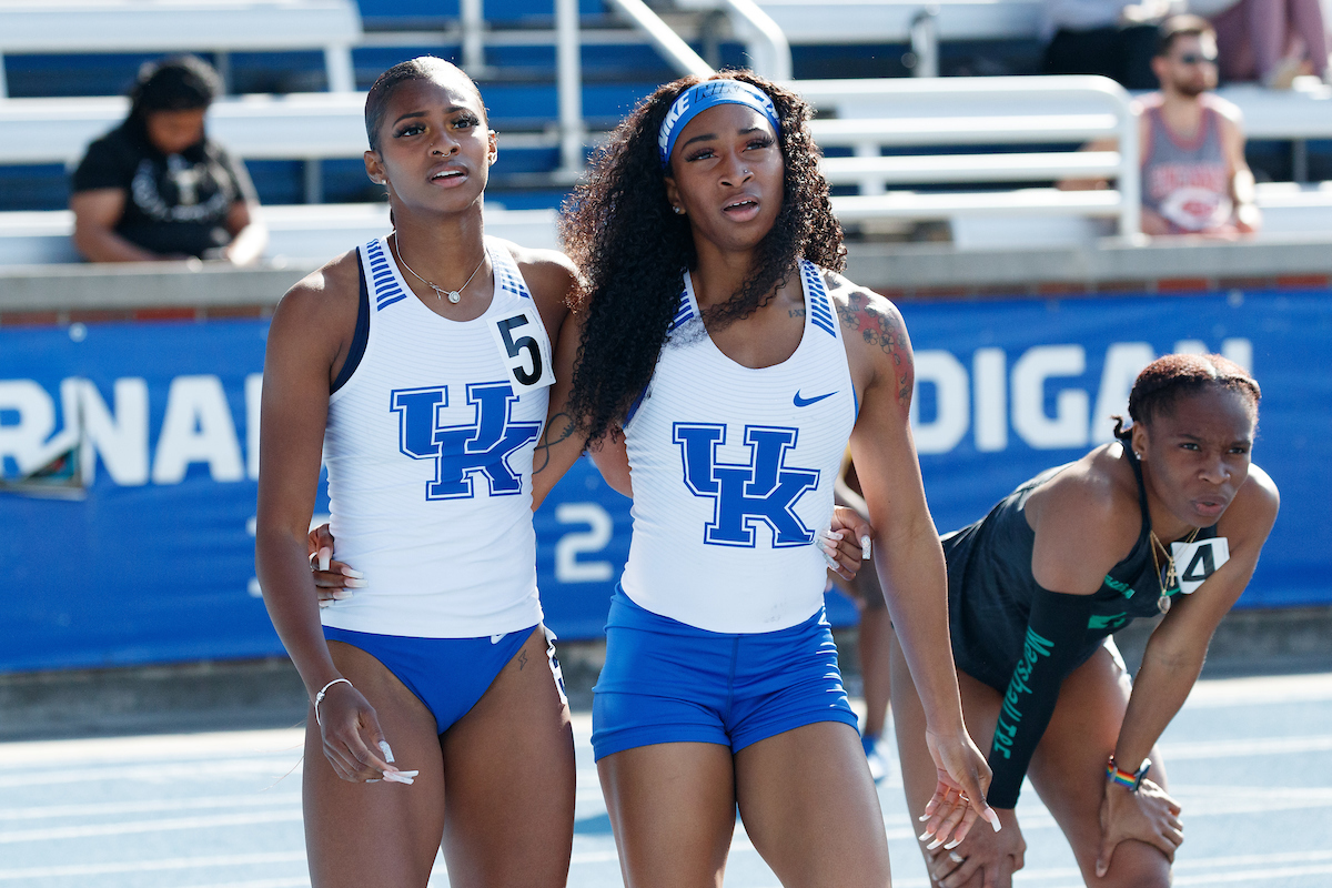 FAITH ROSS. MASAI RUSSELL.

Day one of the Kentucky Invitational.

Photo by Elliott Hess | UK Athletics
