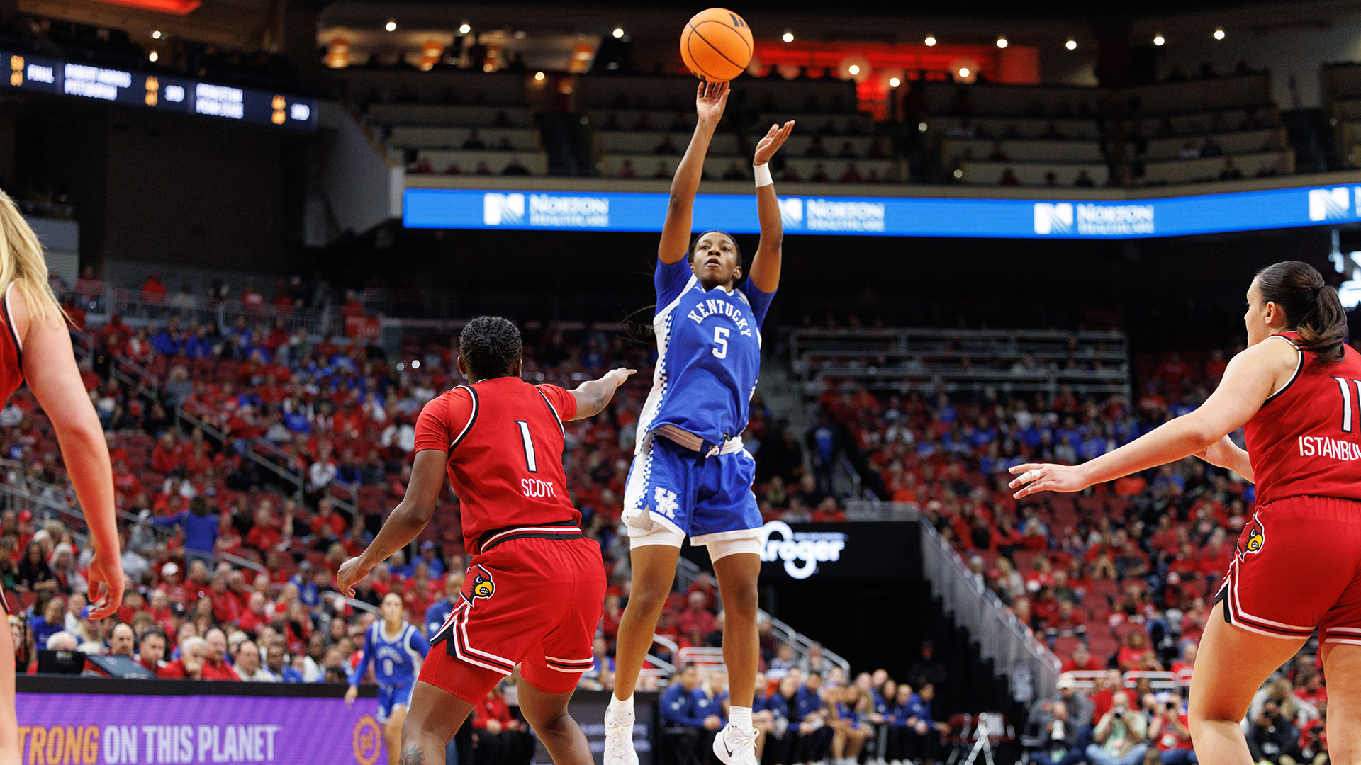 No. 20 Kentucky Wins at No. 21 Louisville