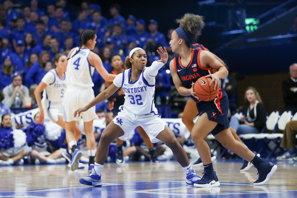 Jaida Roper


Women's Basketball beats Virginia 63-51 at Rupp Arena on Thursday, November 15, 2018.

Photo by Hannah Phillips