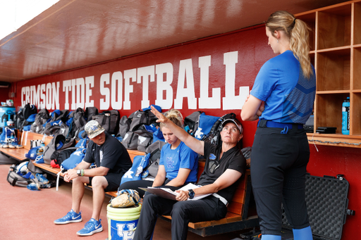 GRACE BAALMAN. AUTUMN HUMES. COACH RACHEL LAWSON.

Kentucky falls to Alabama, 4-3.

Photo by Elliott Hess | UK Athletics