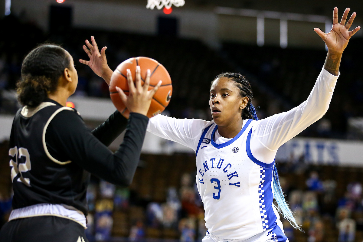 Keke McKinney. 

Kentucky beats Worfford 98-37.

Photo by Eddie Justice | UK Athletics
