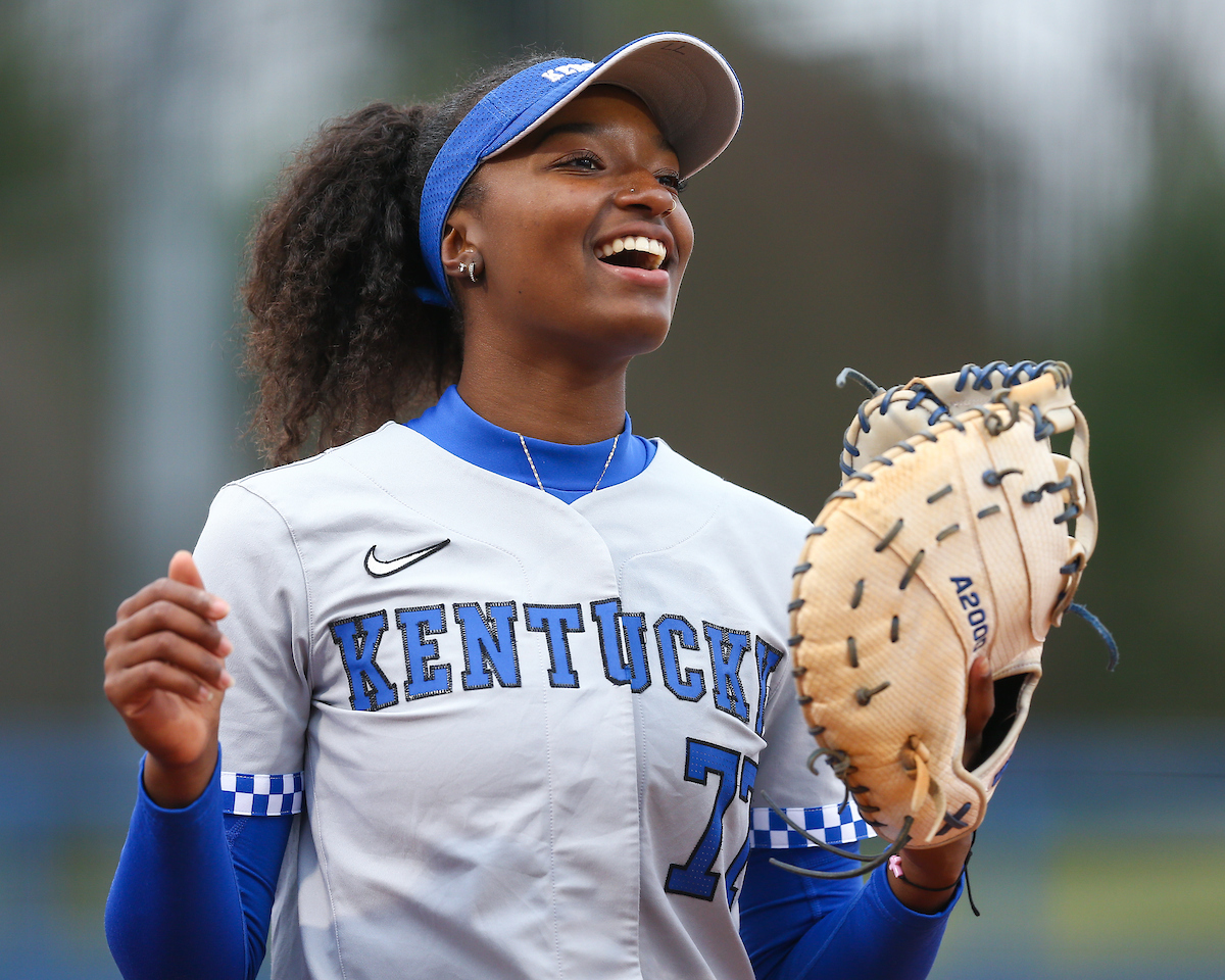 Kentucky-Auburn Softball Photo Gallery