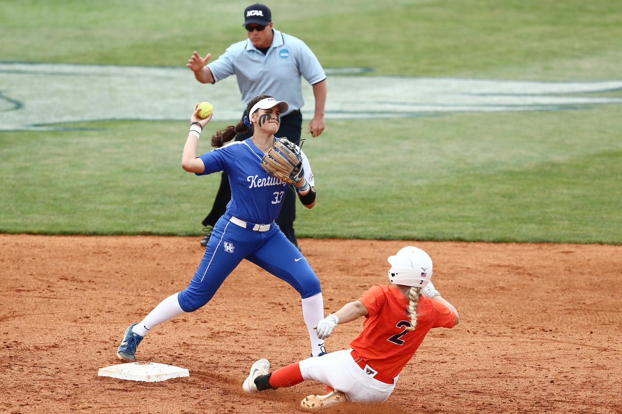 ALEX MARTENS.

Kentucky beats Virginia Tech, 11-1.


Photos by Elliott Hess | UK Athletics