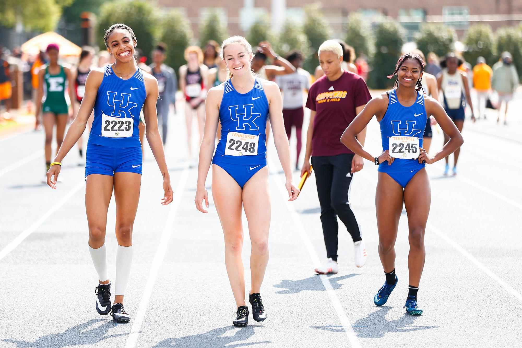 Kentucky Women’s Team Sweeps Tennessee Relays