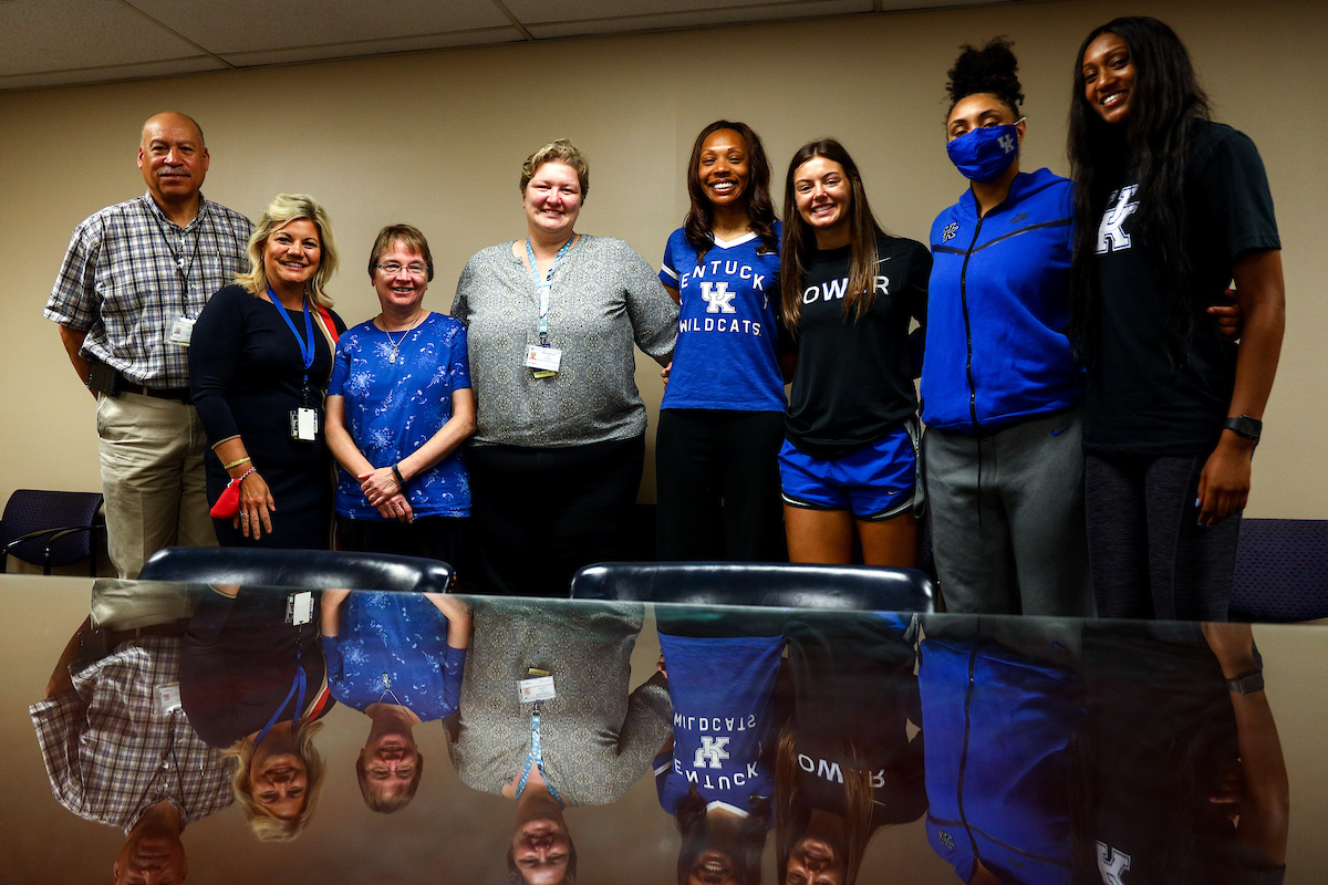WBB Visits SandersBrown Center on Aging UK Athletics