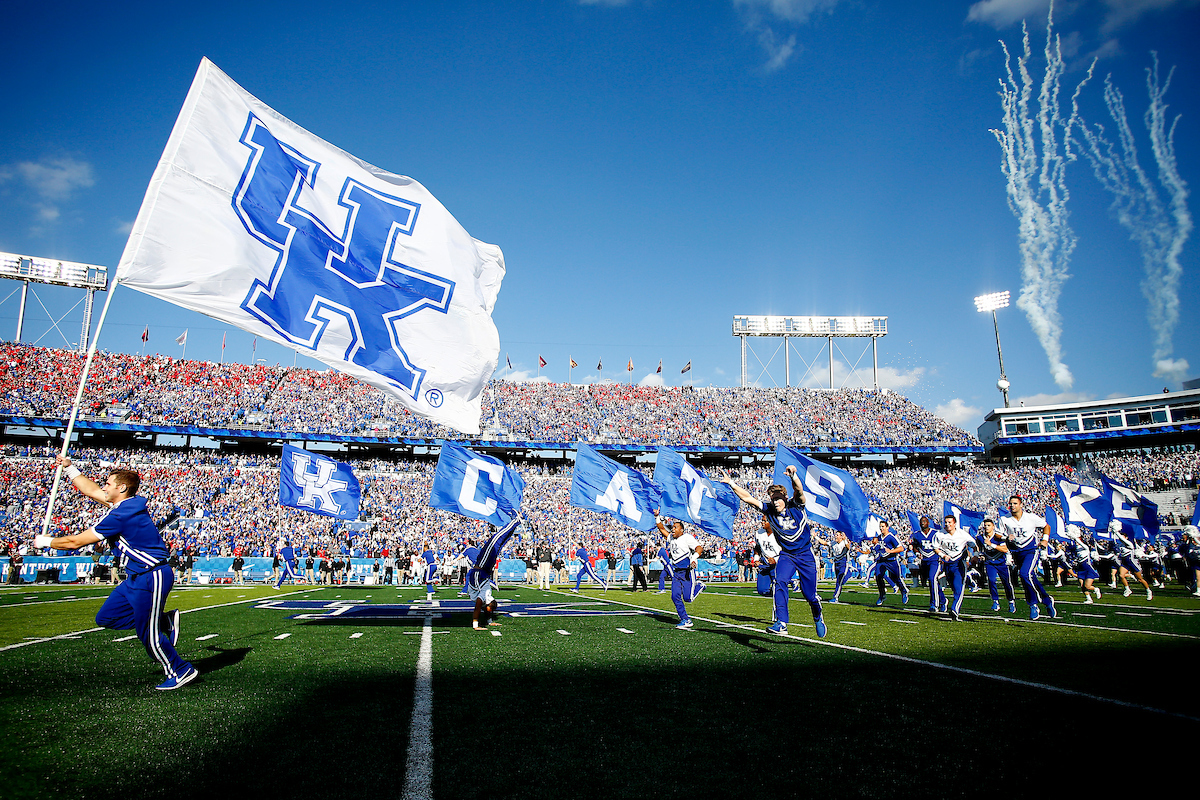 Cheerleaders. Kroger Field.Georgia beats UK 34-17.Photo by Chet White | UK Athletics