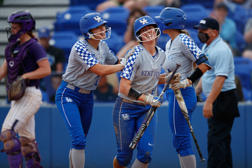 RENEE ABERNATHY.  AUTUMN HUMES.

Kentucky beats Northwestern, 7-2.

Photo by Elliott Hess | UK Athletics