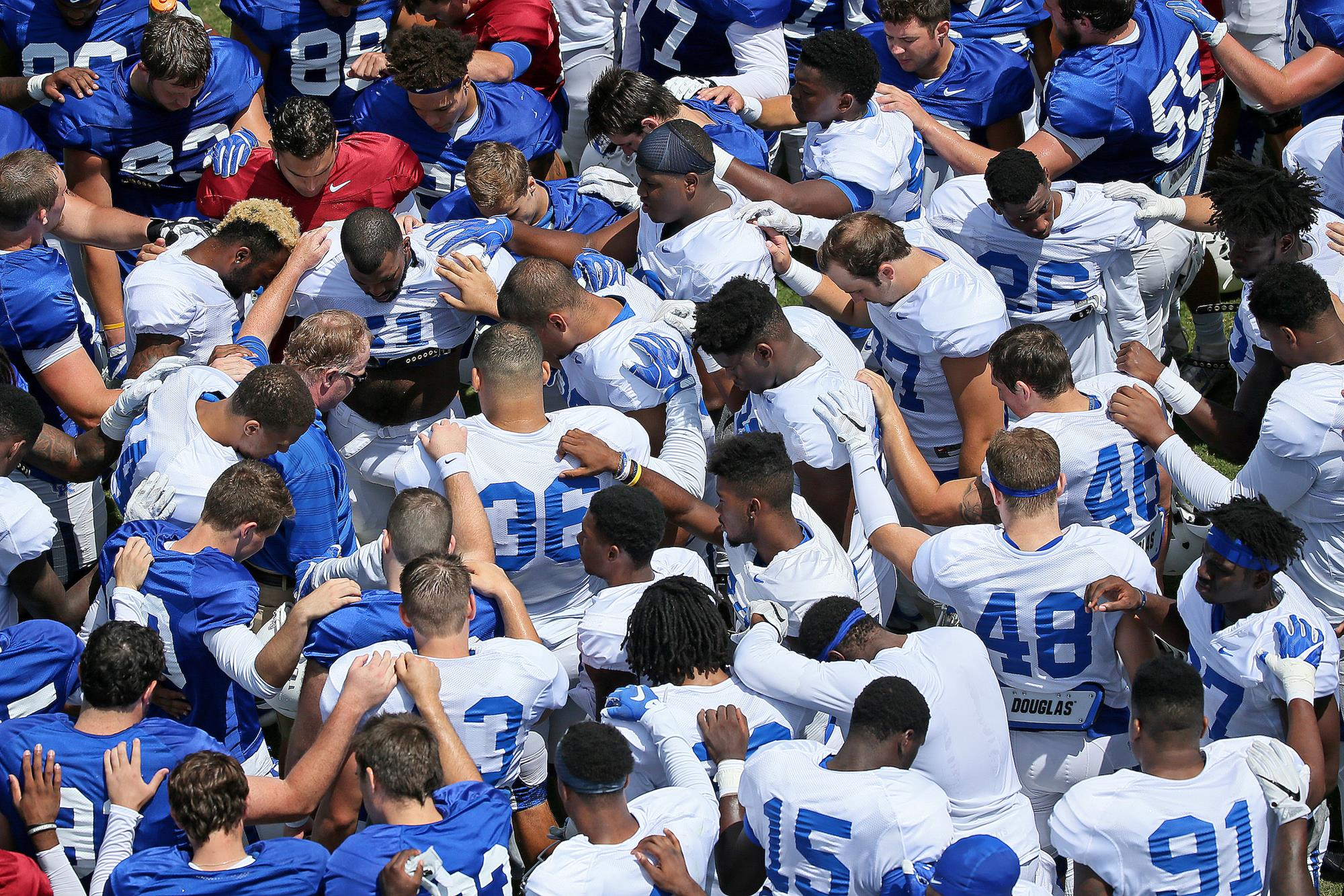 'It's Football Time in the Bluegrass' at Kroger