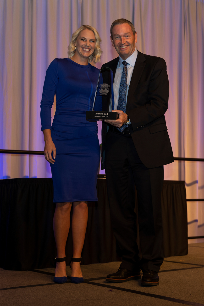 Chanda Bell. Mitch Barnhart.

The 2020 and 2021 UK Athletics Hall of Fame classes were inducted Thursday night at Central Bank Center.

Photo by Grant Lee | UK Athletics