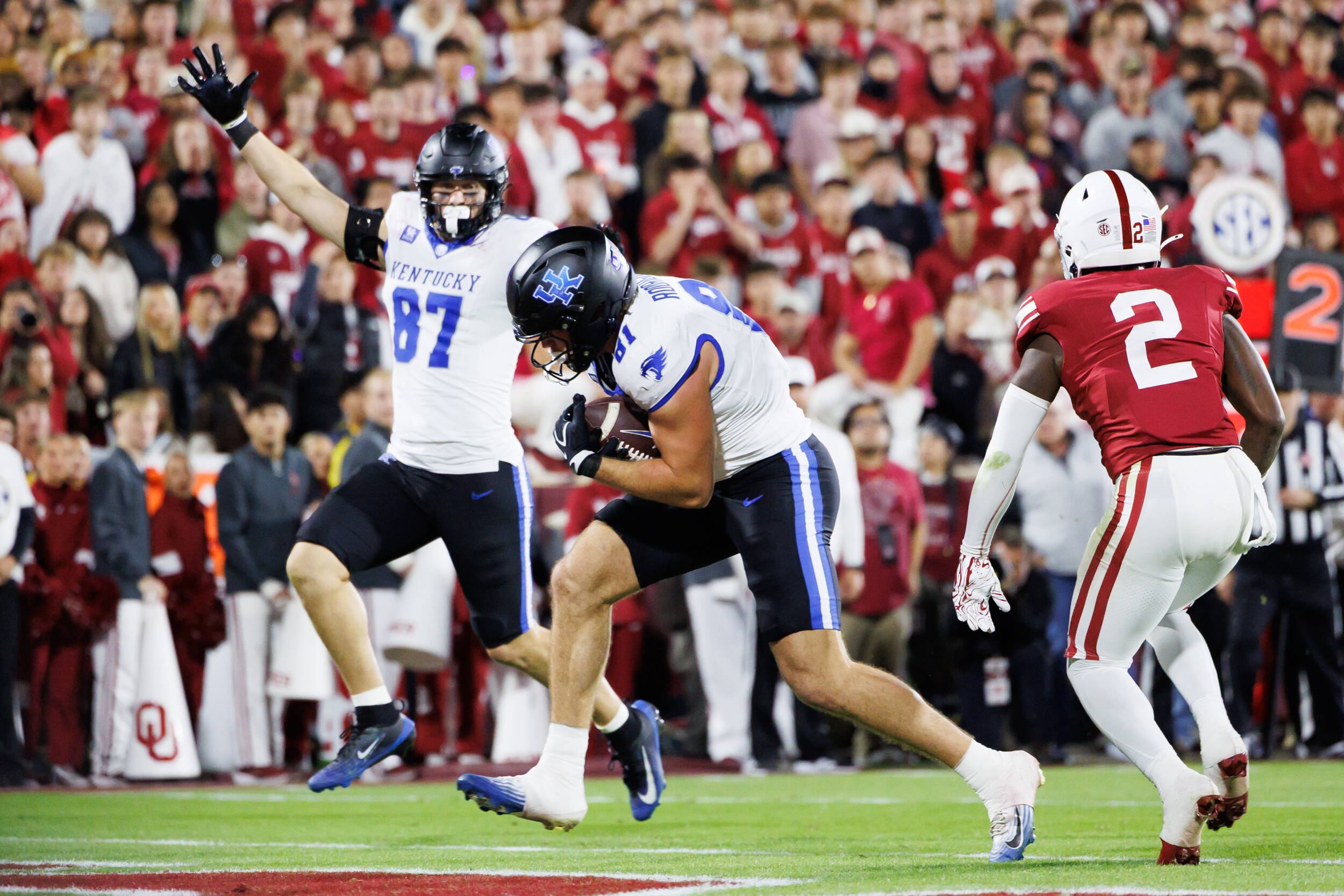 Game Day Central: Kentucky at Oklahoma