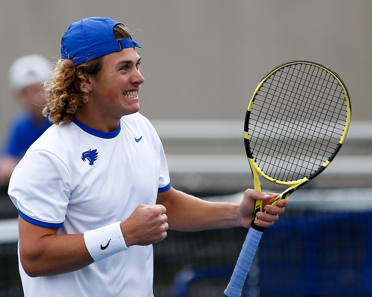 Liam Draxl.

Kentucky sweeps Alabama 7-0.

Photo by Grace Bradley | UK Athletics