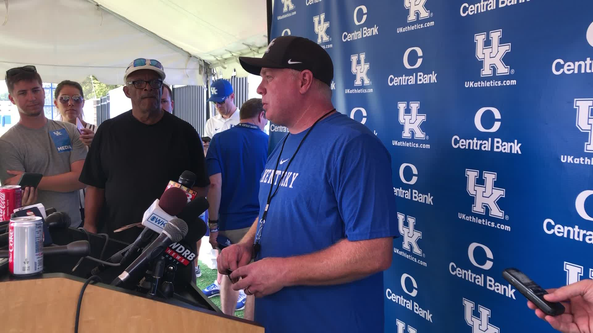 FB: Coach Stoops Provides Scalzo Update