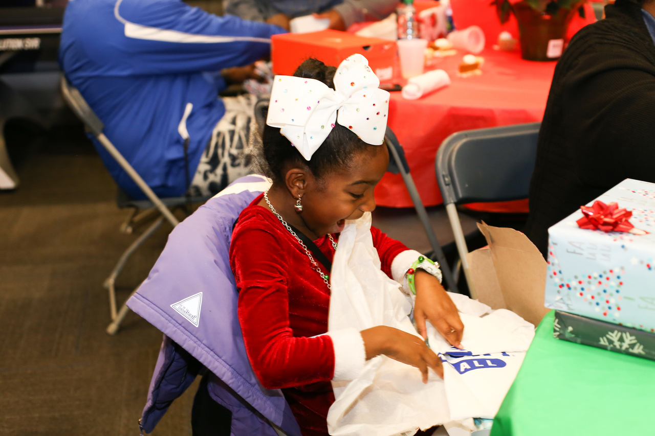 A Kentucky Christmas.

Photo by Maddie Baker | UK Athletics