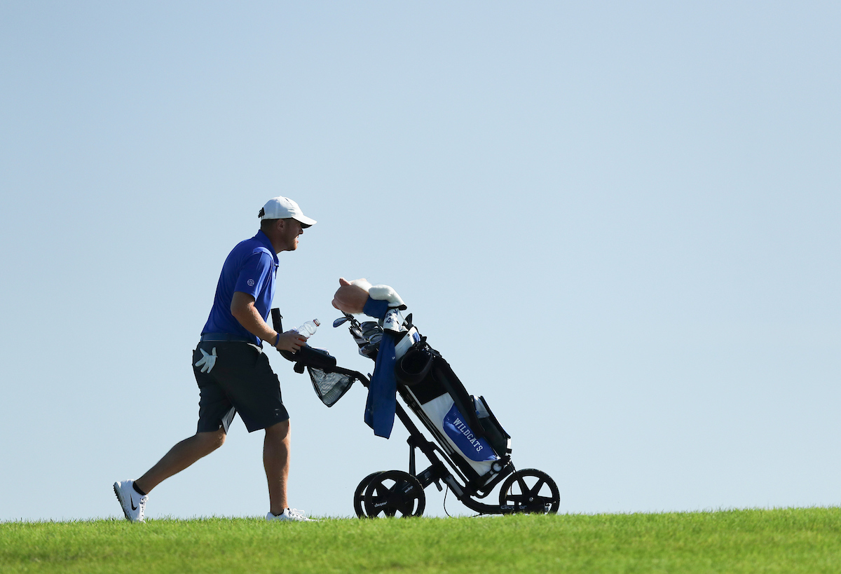 FRED ALLEN MEYER.

Day one of the Louisville Cardinal Challenge.


Photo by Elliott Hess | UK Athletics