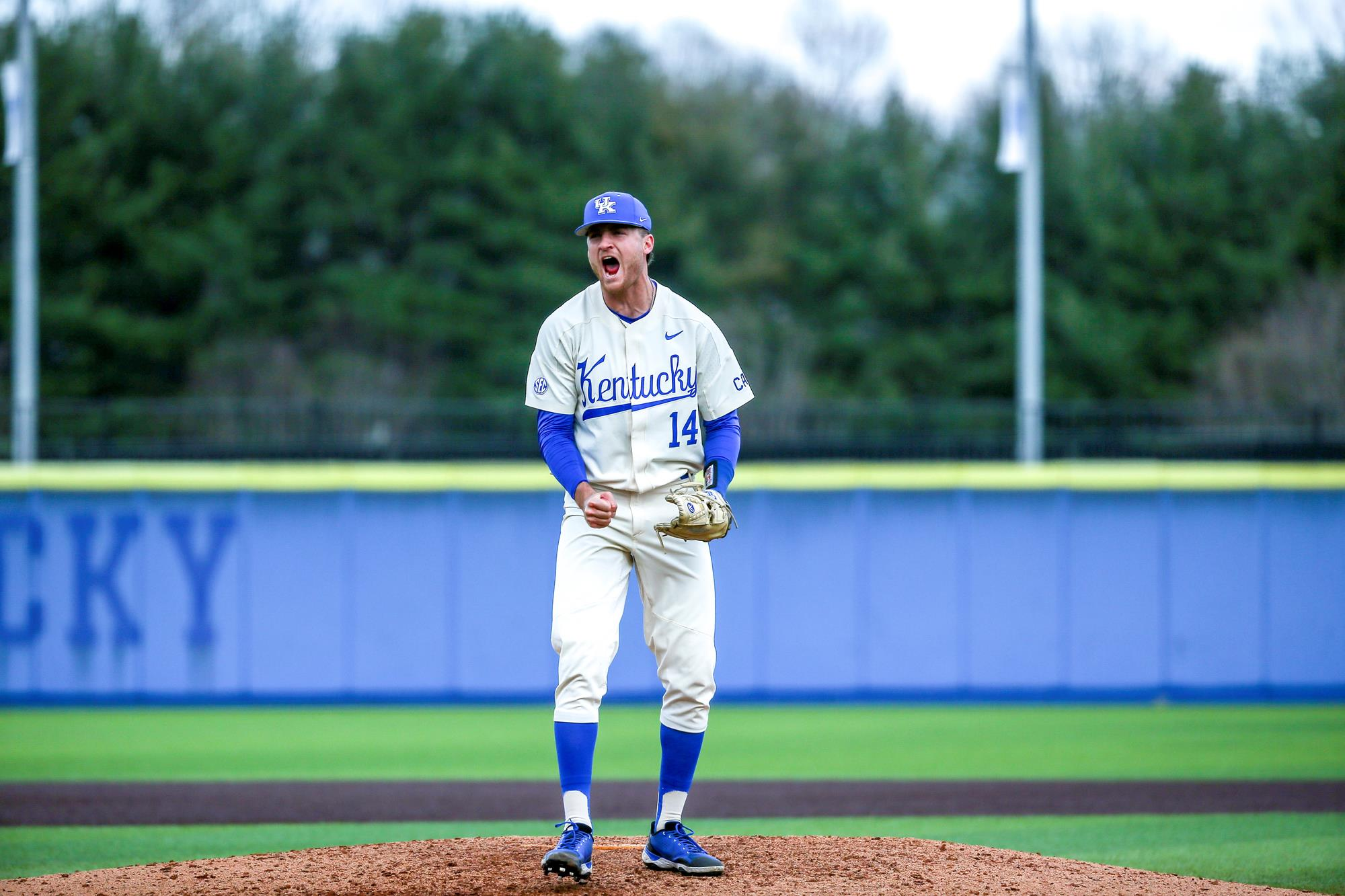 Down, Never Out: Kentucky Stages Five-Run Comeback to Defeat No. 14 Georgia