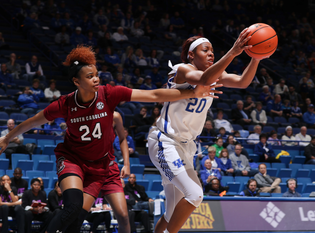 Dorie Harrison

The University of Kentucky women's basketball team falls to South Carolina on Sunday, January 21, 2018 at Rupp Arena in Lexington, Ky.

Photo by Elliott Hess | UK Athletics