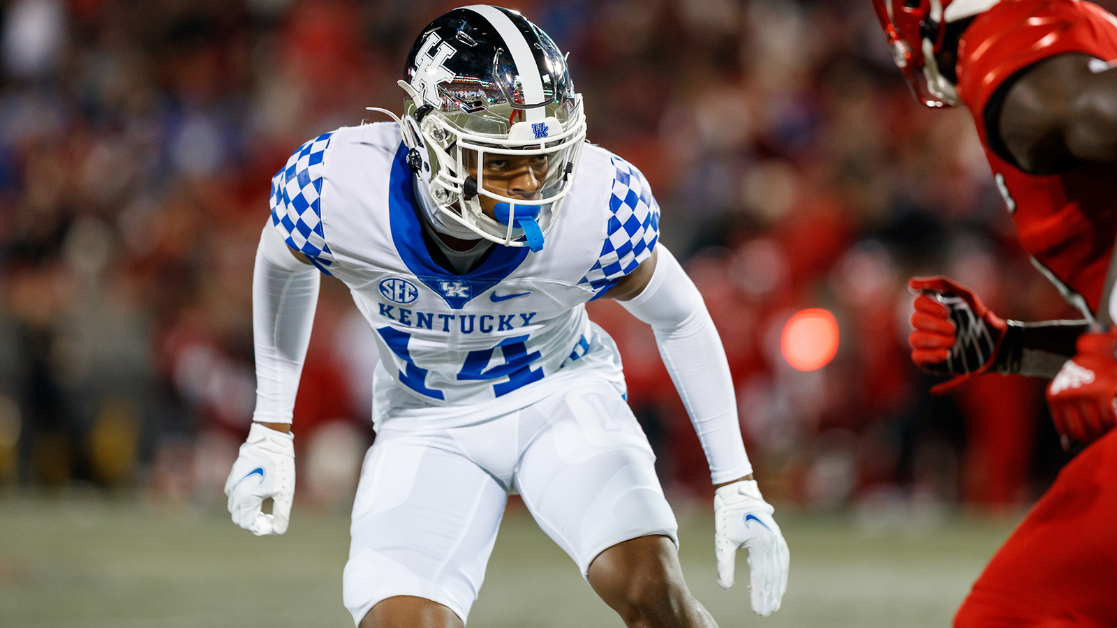 Kentucky Defense Blending Experience and Youth