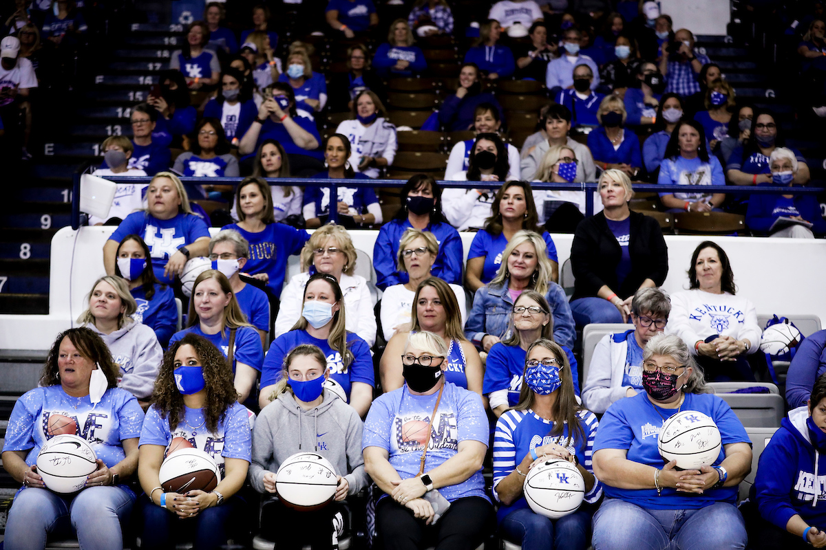 Coach Cal Women’s Clinic.

Photos by Chet White | UK Athletics