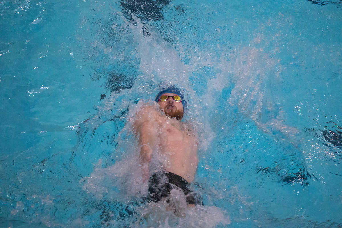 Kentucky Women’s team beats Louisville 200.5 - 99.5.
Kentucky Men’s team falls to Louisville 111 - 188.

Photo by Grace Bradley | UK Athletics