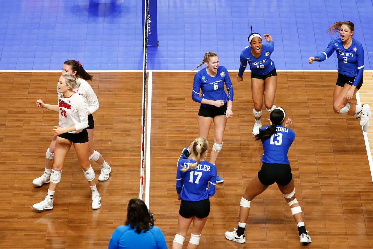 Team. Kendyl Paris. Caitlyn Cooper. Madison Lilley.

Kentucky falls to Nebraska 3-0 in the NCAA Volleyball Sweet 16 at The Maturi Pavillion in Minneapolis, MN, on Friday, December 7, 2018.

Photo by Chet White | UK Athletics