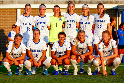 Team Photo. 

UK Falls to Auburn 2-1. 

Photo by Eddie Justice | UK Athletics