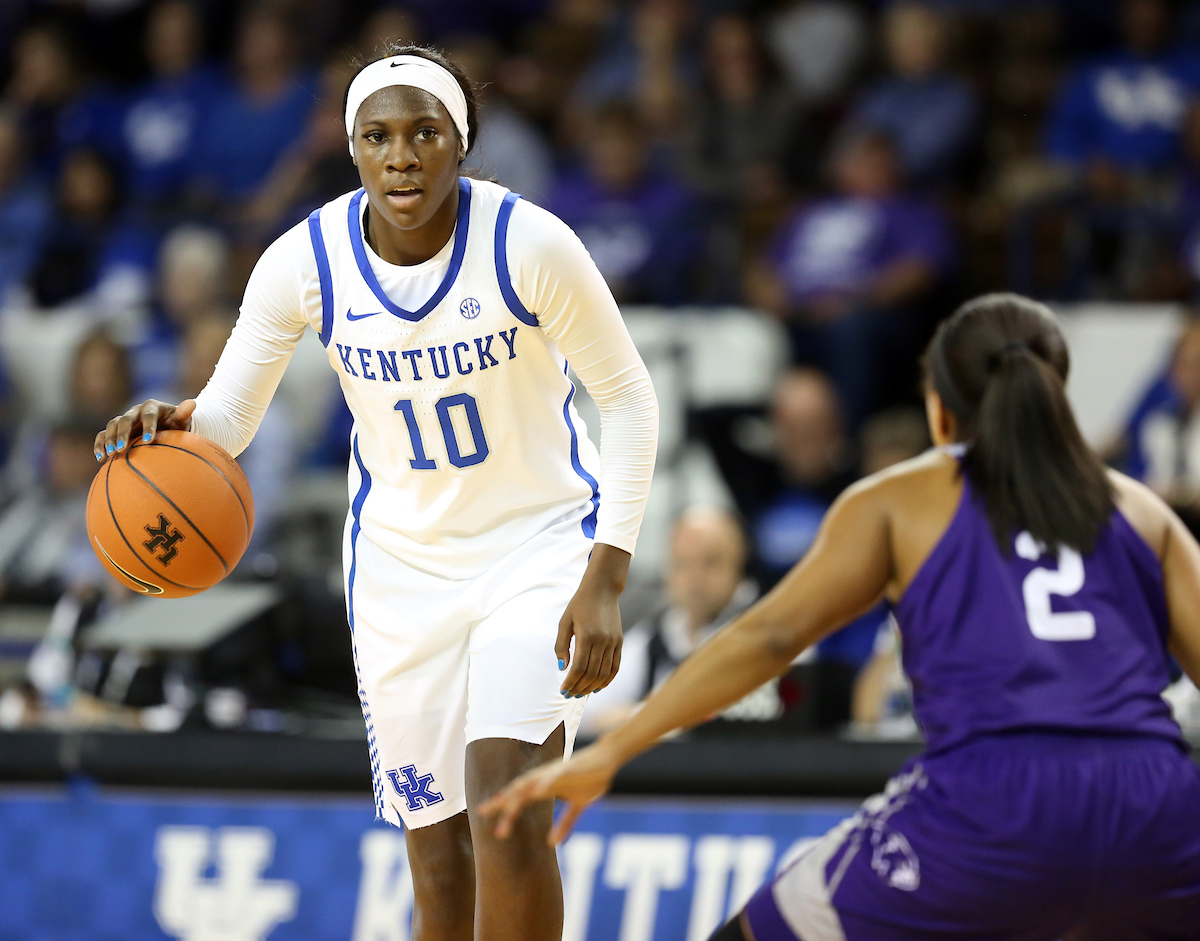 Rhyne Howard


UK Women's Basketball beat High Point University 71-49 at Memorial Coliseum  on Sunday, November 18th, 2018.

Photo by Britney Howard  | UK Athletics