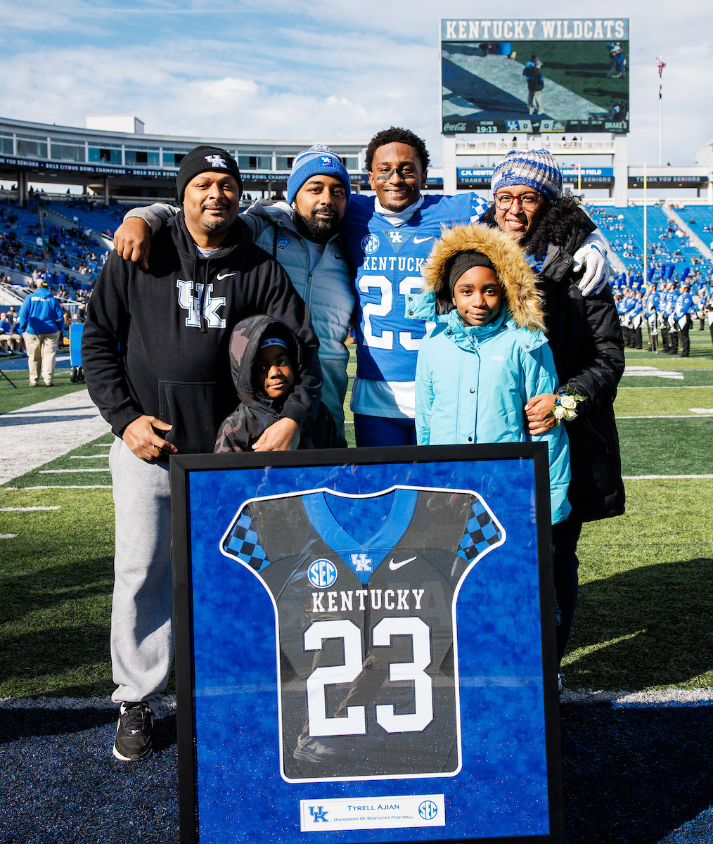 Tyrell Ajian

Kentucky beats New Mexico State 56-16.

Photo by Jacob Noger | UK Athletics