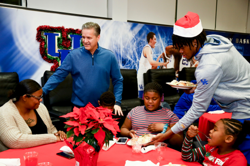 John Calipari. Keion Brooks Jr.

The Kentucky men’s basketball team, with the help of the Calipari Foundation, Lundy’s, Kentucky Branded, Kroger, Tempur-Pedic and Malibu Jack’s, brought some holiday joy to 12 families in Lexington on Monday night.


Photo by Chet White | UK Athletics