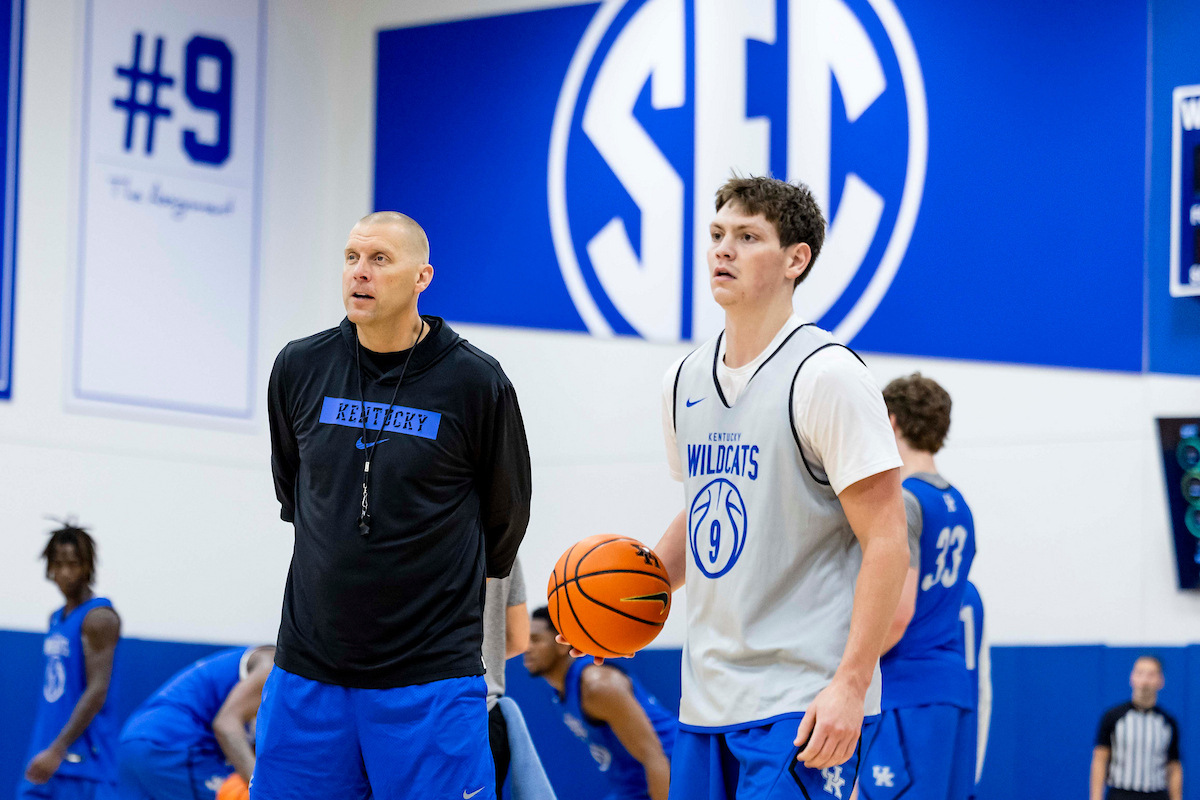Men's Basketball Practice Photo Gallery (Sept. 22)