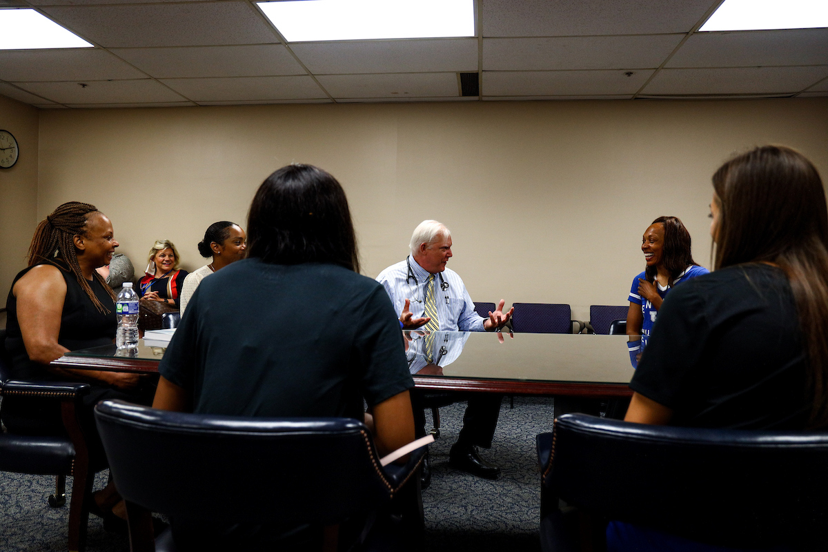 WBB Visits Sanders-Brown Center on Aging