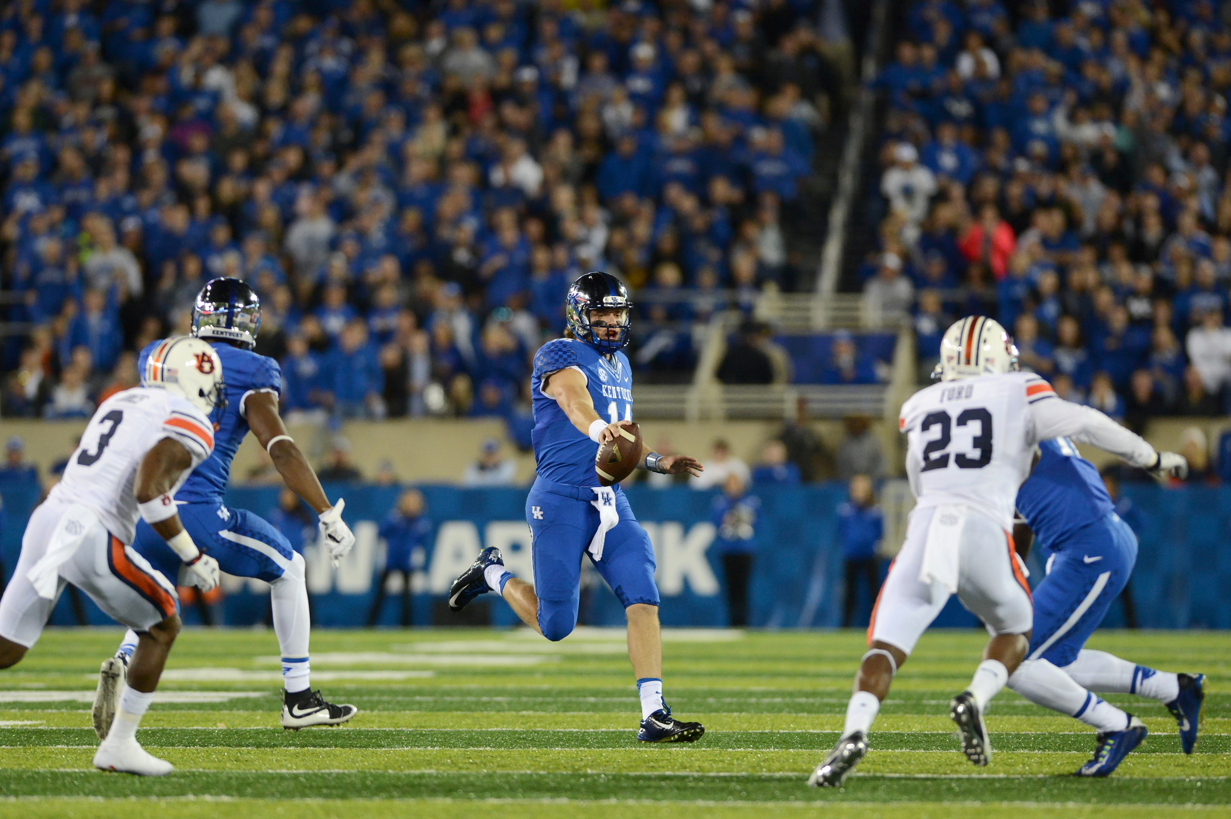 UK Offense Finding Feet in Dawson's First Season